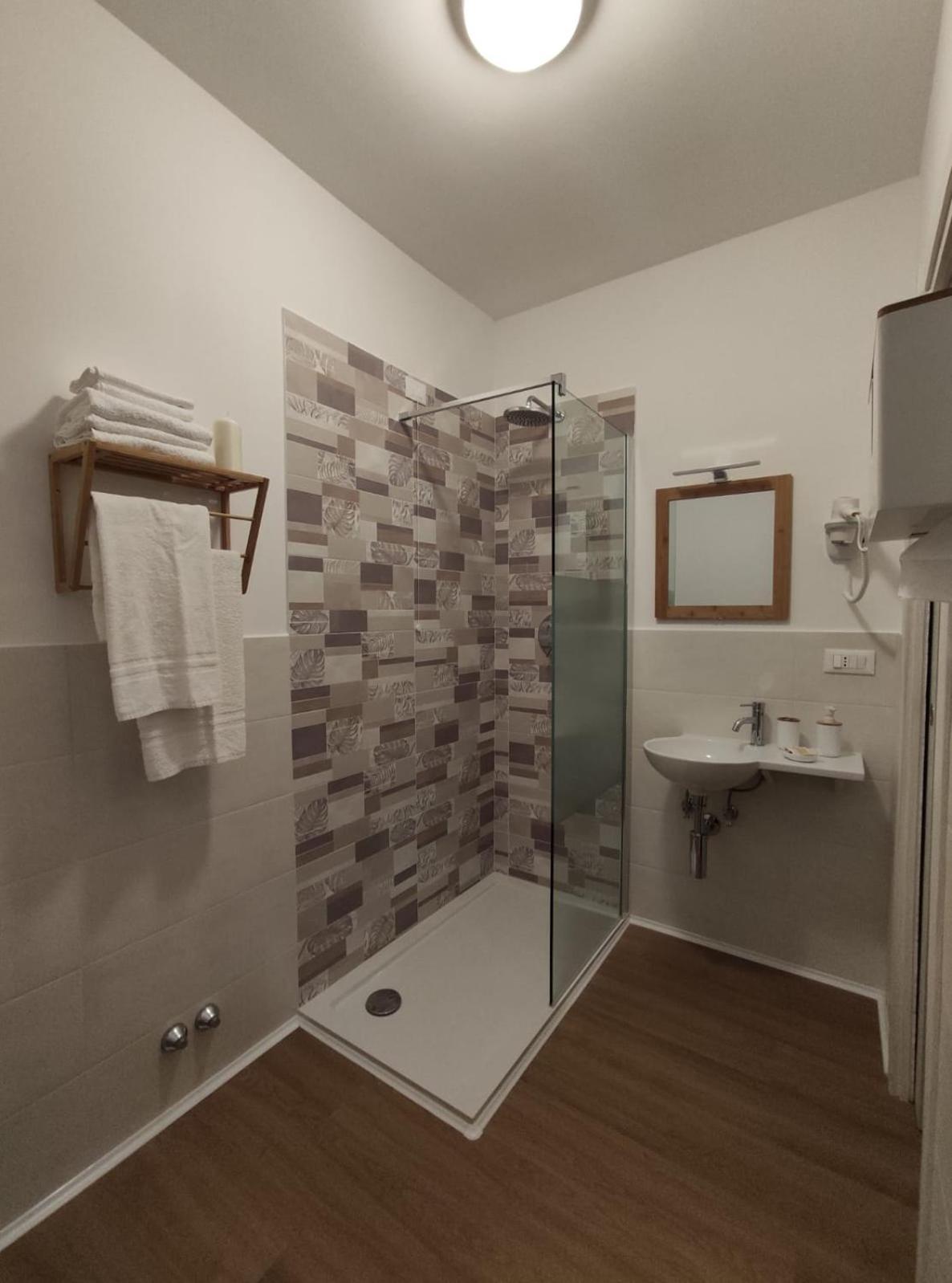 Loremi Rooms Termoli Buitenkant foto